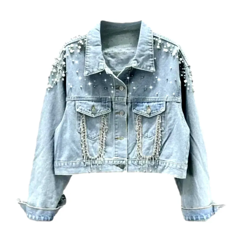 Light-wash women's jean jacket