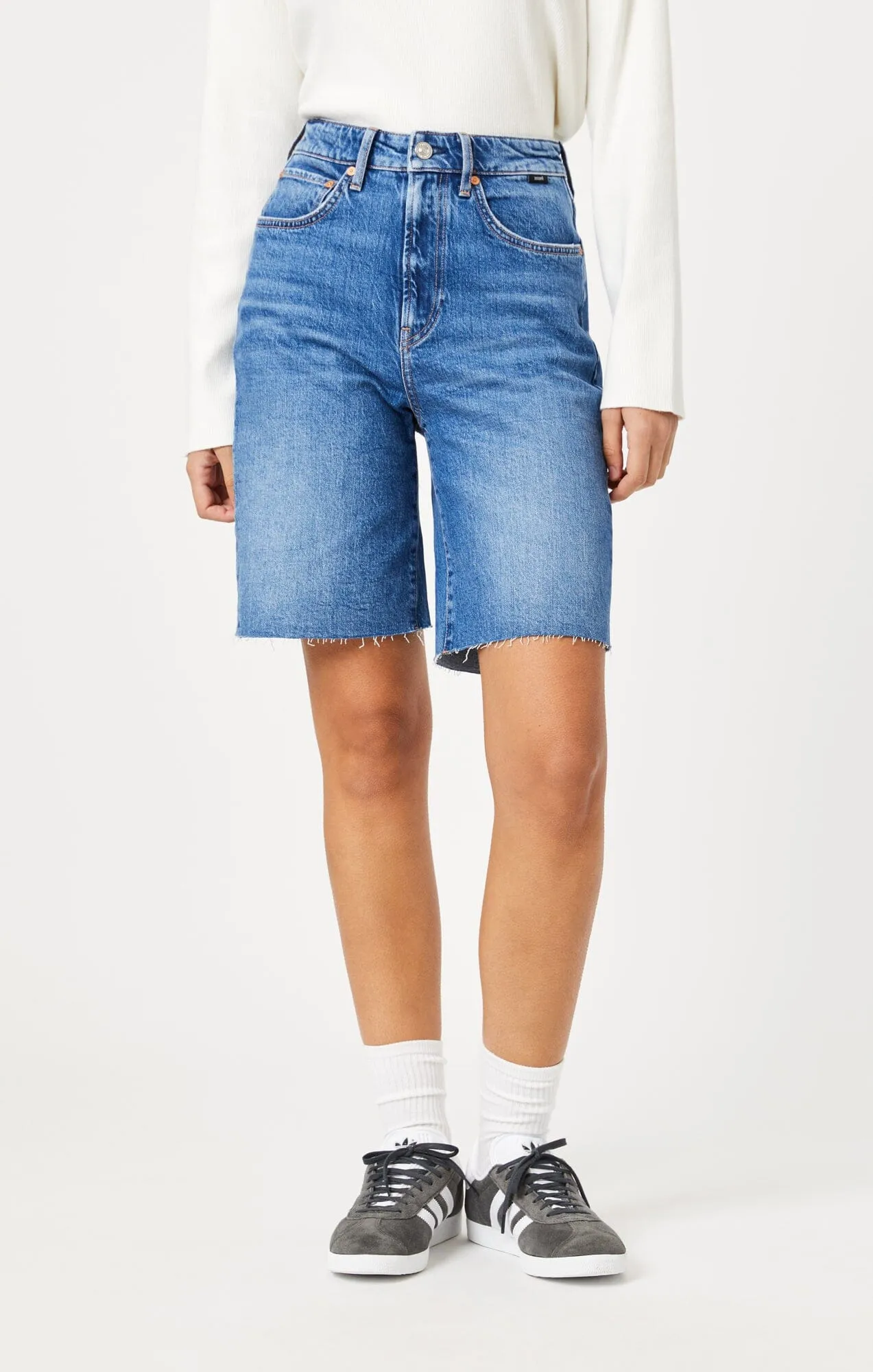 SELINA SHORTS IN MID BRUSHED RECYCLED BLUE