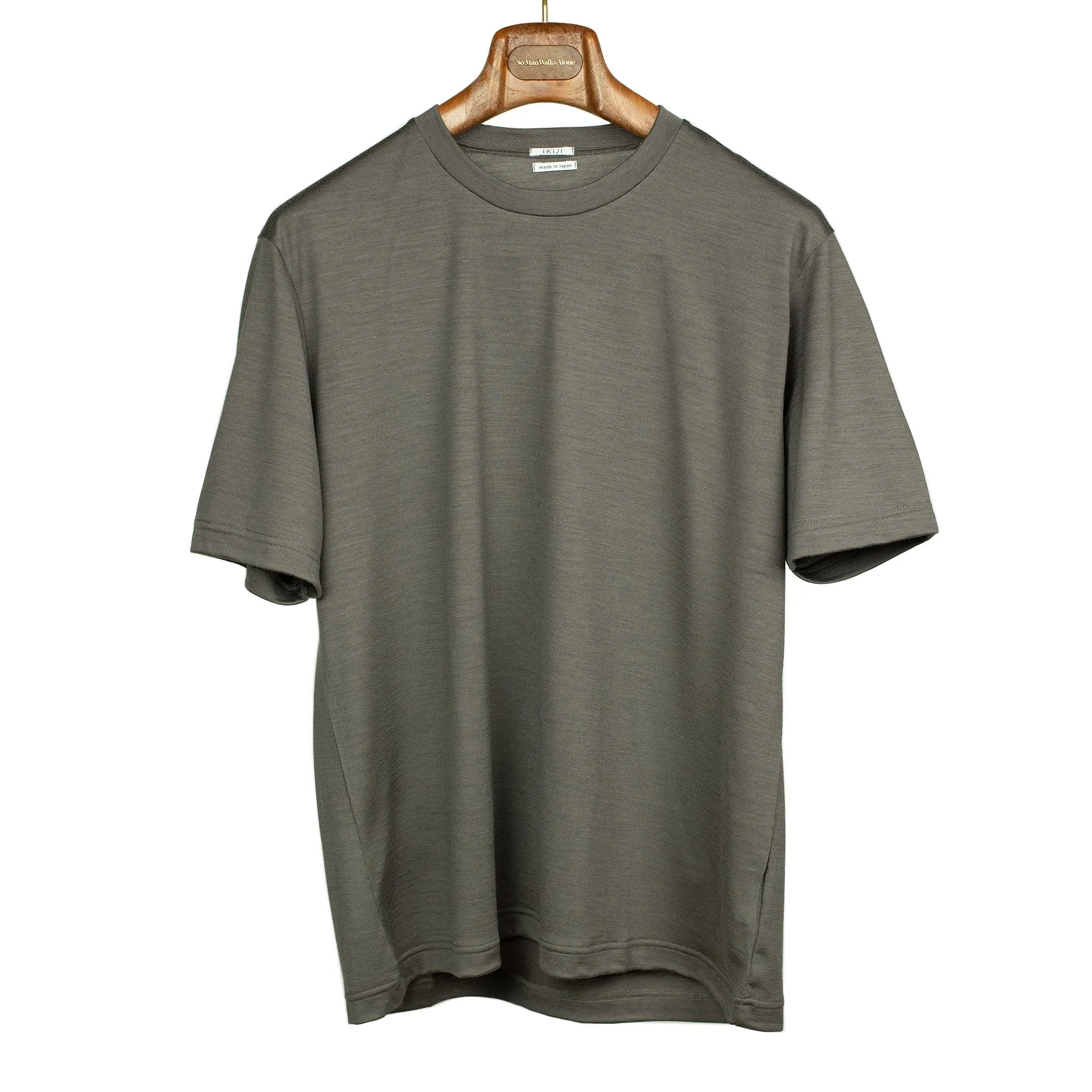 Short-sleeve t-shirt in warm grey washable wool jersey