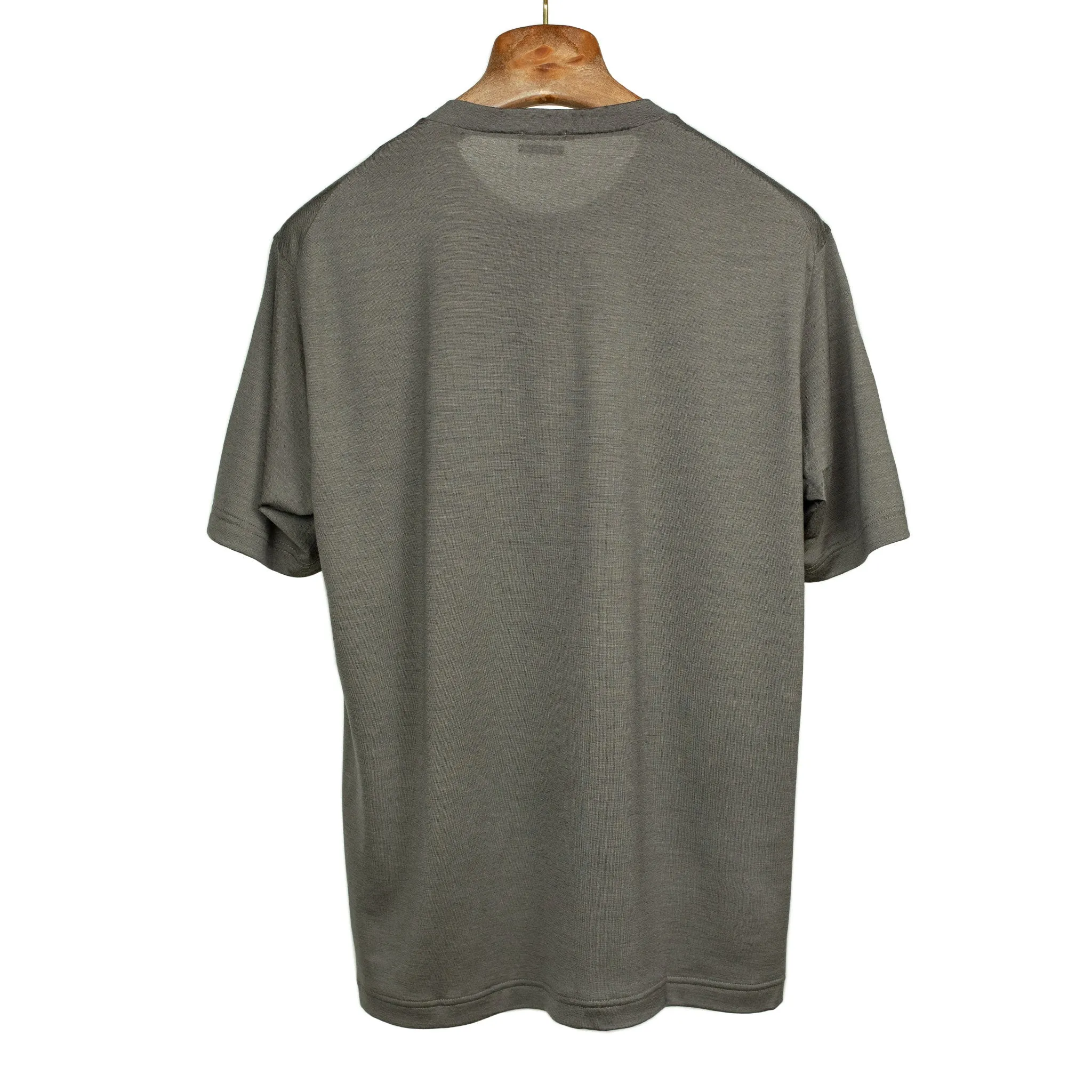 Short-sleeve t-shirt in warm grey washable wool jersey